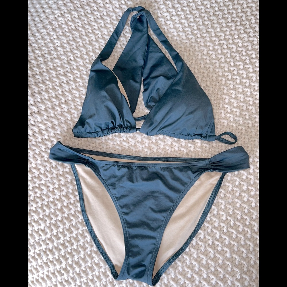 Victoria’s Secret bikini